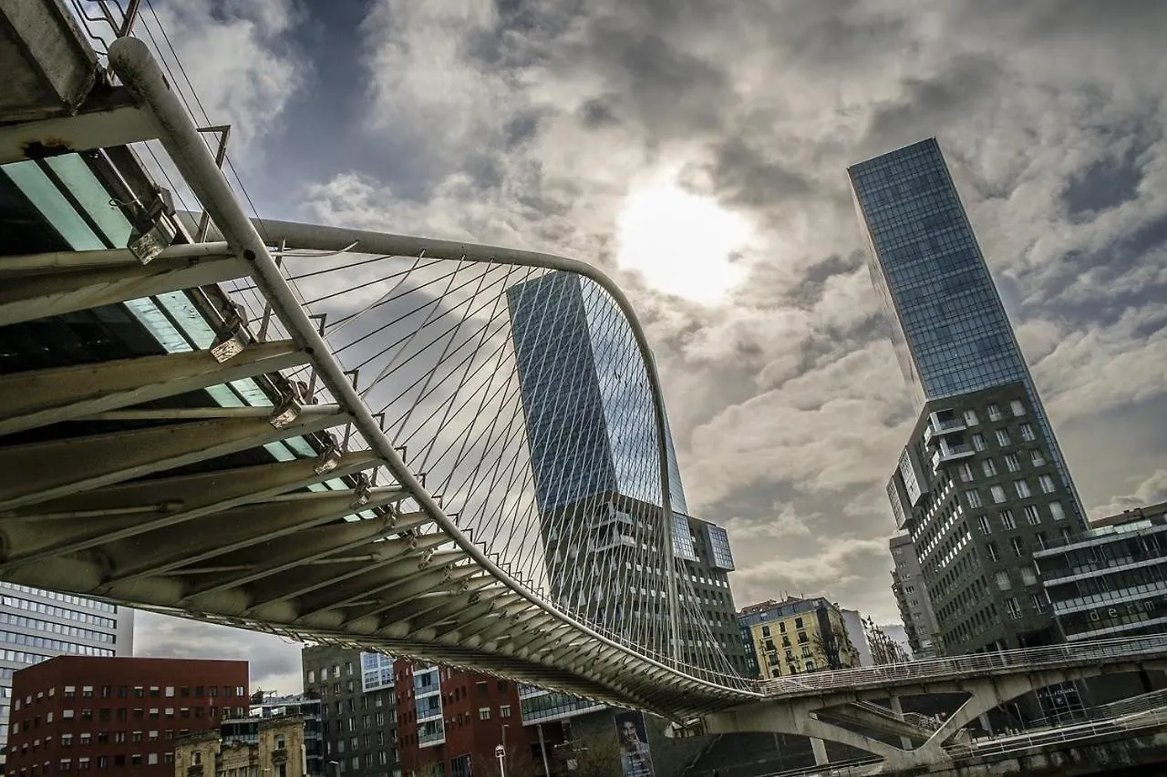 Kaixo-San Mames-Bilbao Intermodal Spanien